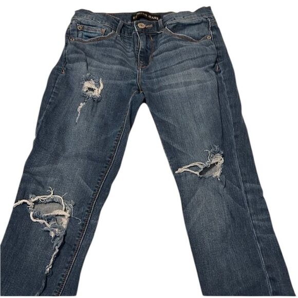 Express Jeans sz 6 faded feathered distressed cropped legging  jean EUC - Picture 1 of 15